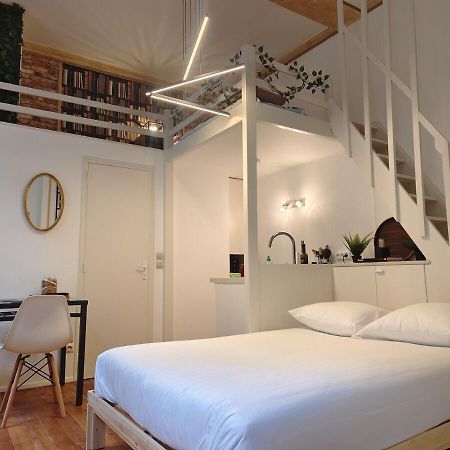 Appartement Studio Lumineux Et Fleuri Idealement Situe à Caen Extérieur photo