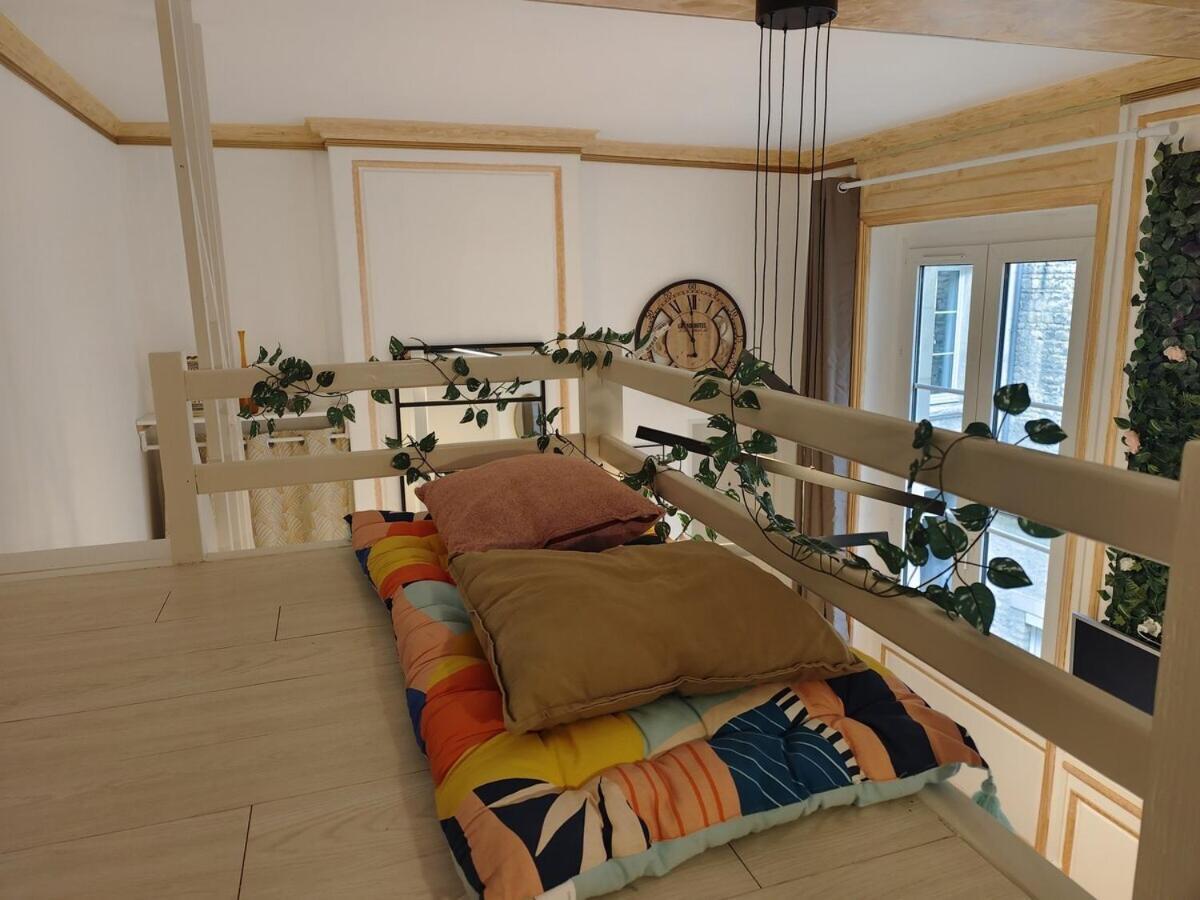 Appartement Studio Lumineux Et Fleuri Idealement Situe à Caen Extérieur photo
