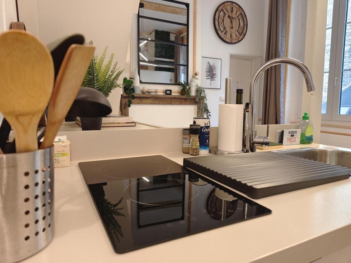 Appartement Studio Lumineux Et Fleuri Idealement Situe à Caen Extérieur photo