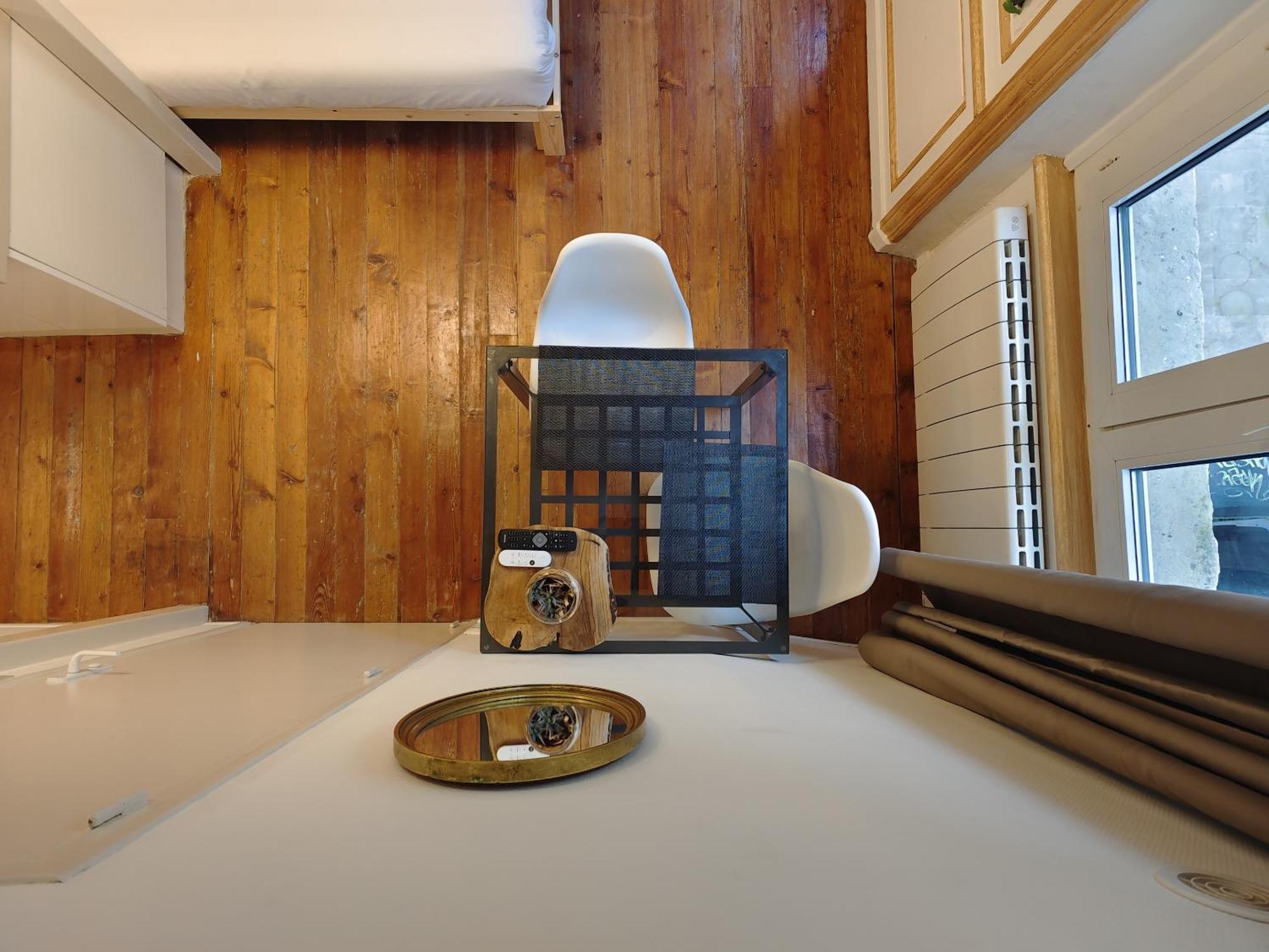 Appartement Studio Lumineux Et Fleuri Idealement Situe à Caen Extérieur photo